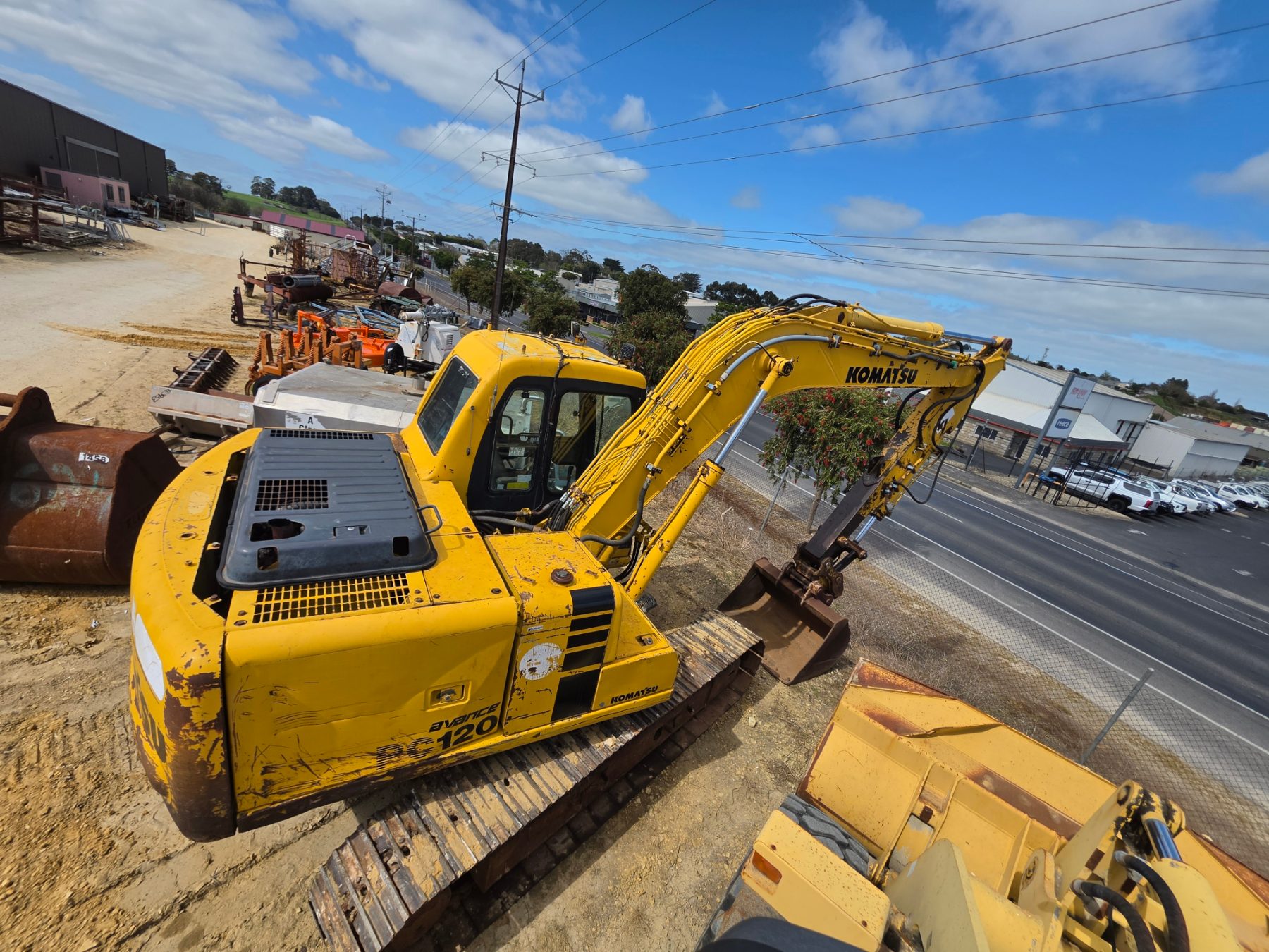 Komatsu PC-120 Excavator - photo 2