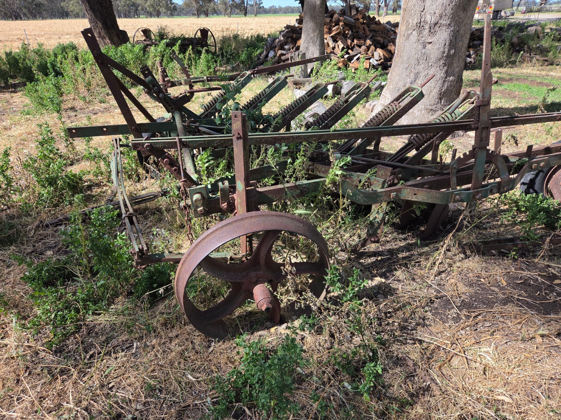 Used - John Shearer Royal 14 Plate One-way Disc Plough - photo 1