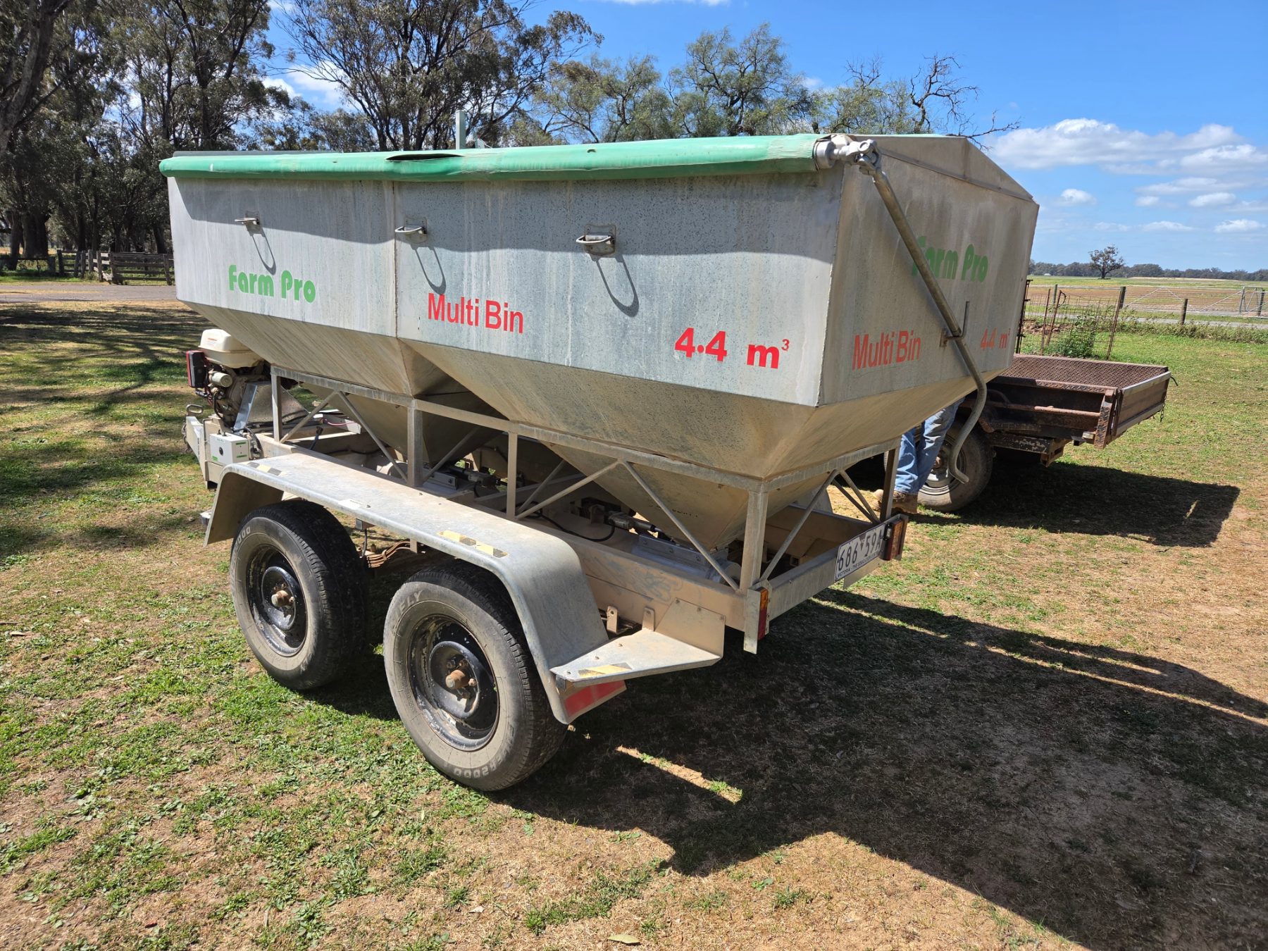 Used - 2012 Farm Pro 4.4 Twin Grouper Trailer - photo 1