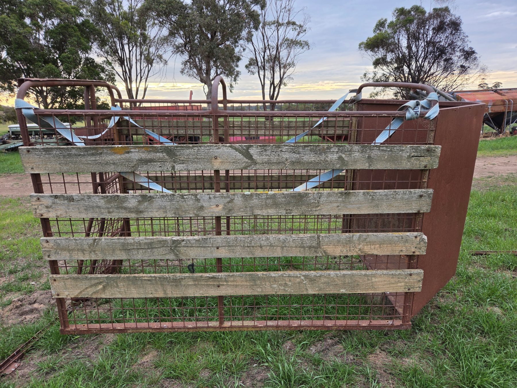 Used - 7x5 Cattle Crate - photo 3