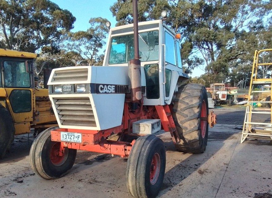 Case Agri-King 2090 Tractor - photo 1
