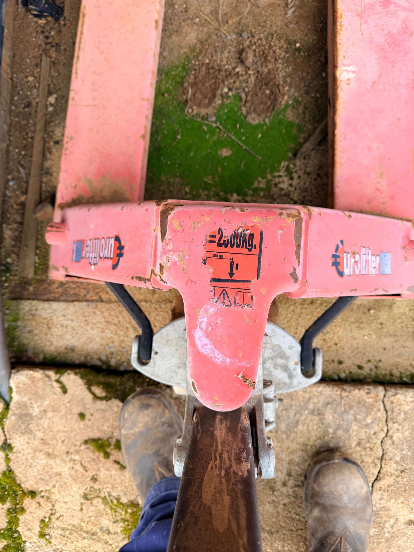2500kg Eurolifter pellet jack - photo 4