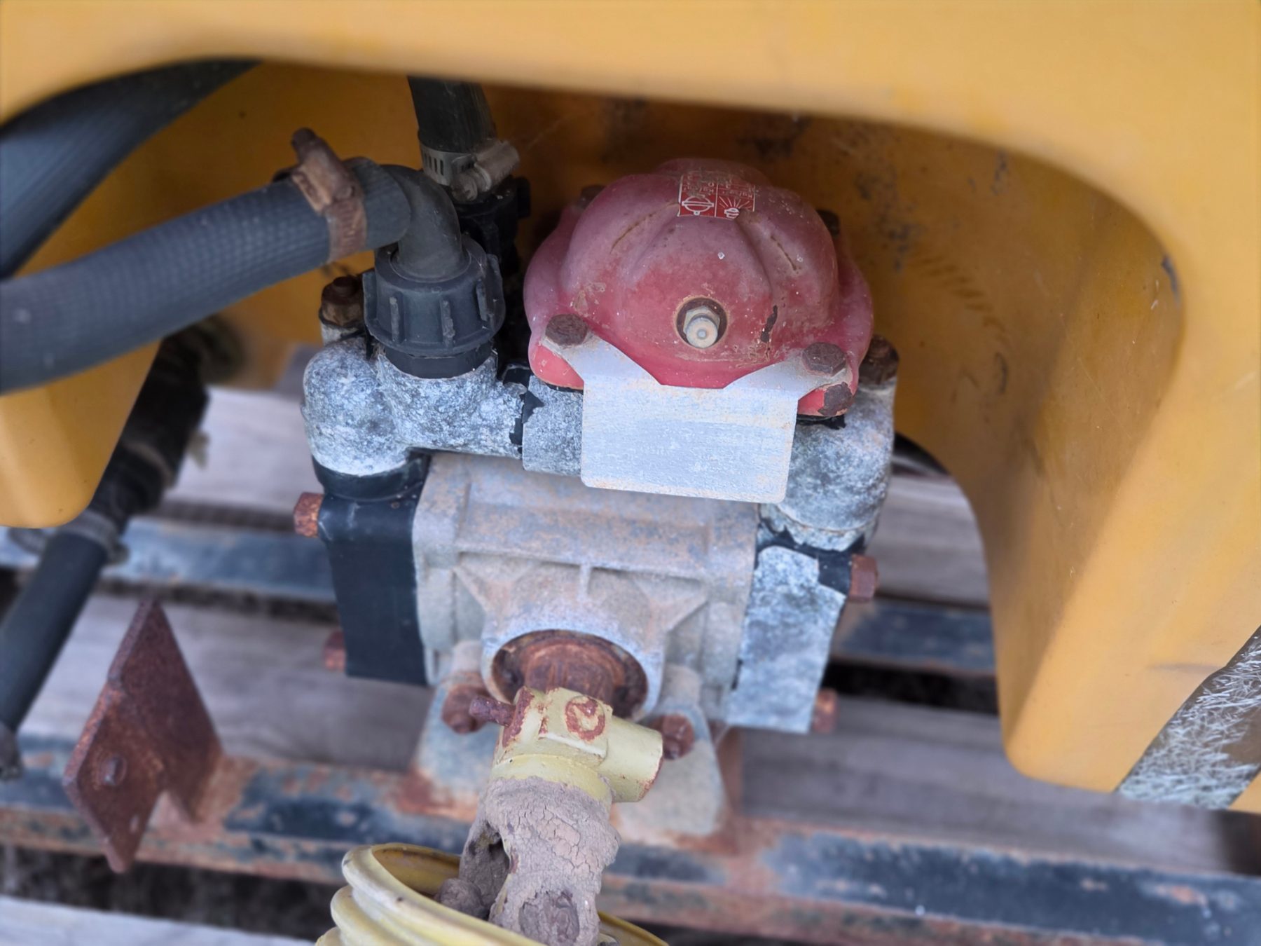 Used - 3pl Drewburn Spray Tank with Pump - photo 5