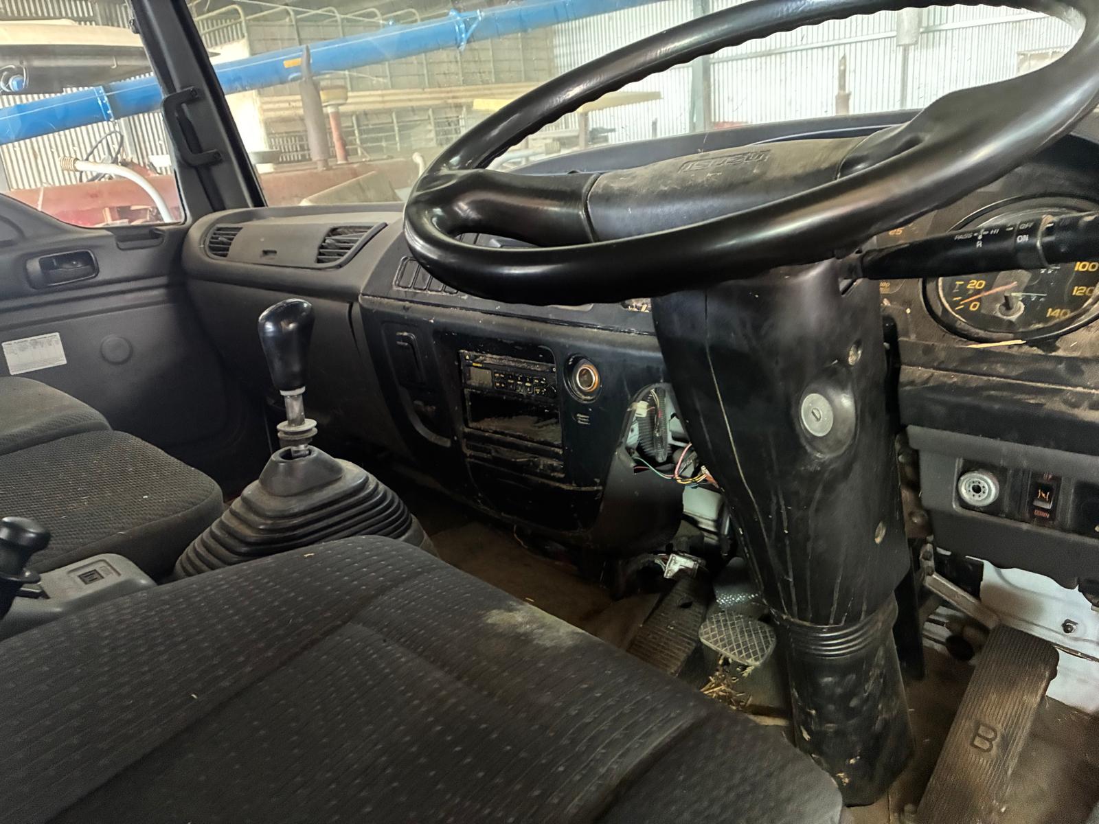 2006 Isuzu FTR-900 Long - photo 9