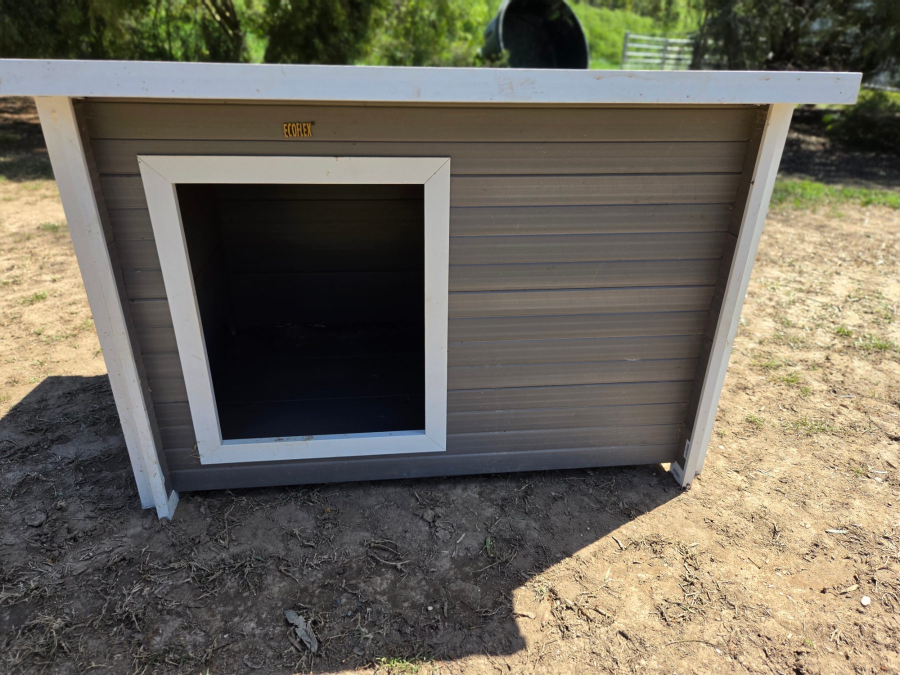 Used - Ecoflex Large Dog Kennel - photo 1