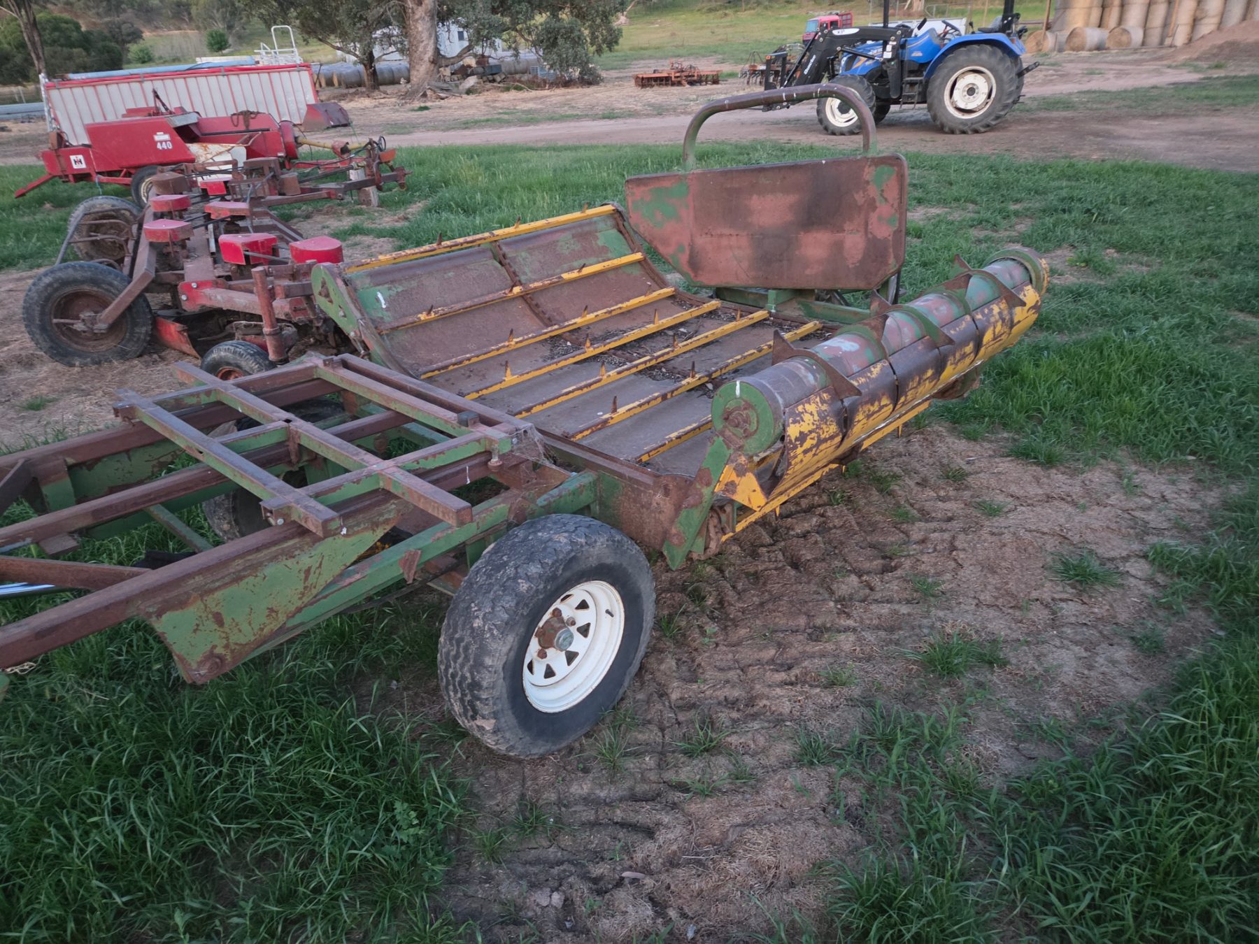 Used - Econo-Feeder Hay Sidewinder Feedout Wagon - photo 5