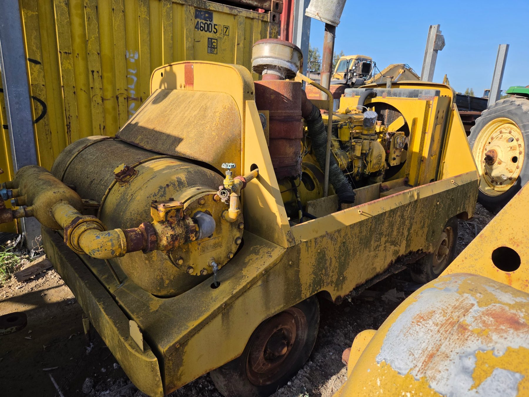 2x Industrial Compressors with 471 GM - photo 3