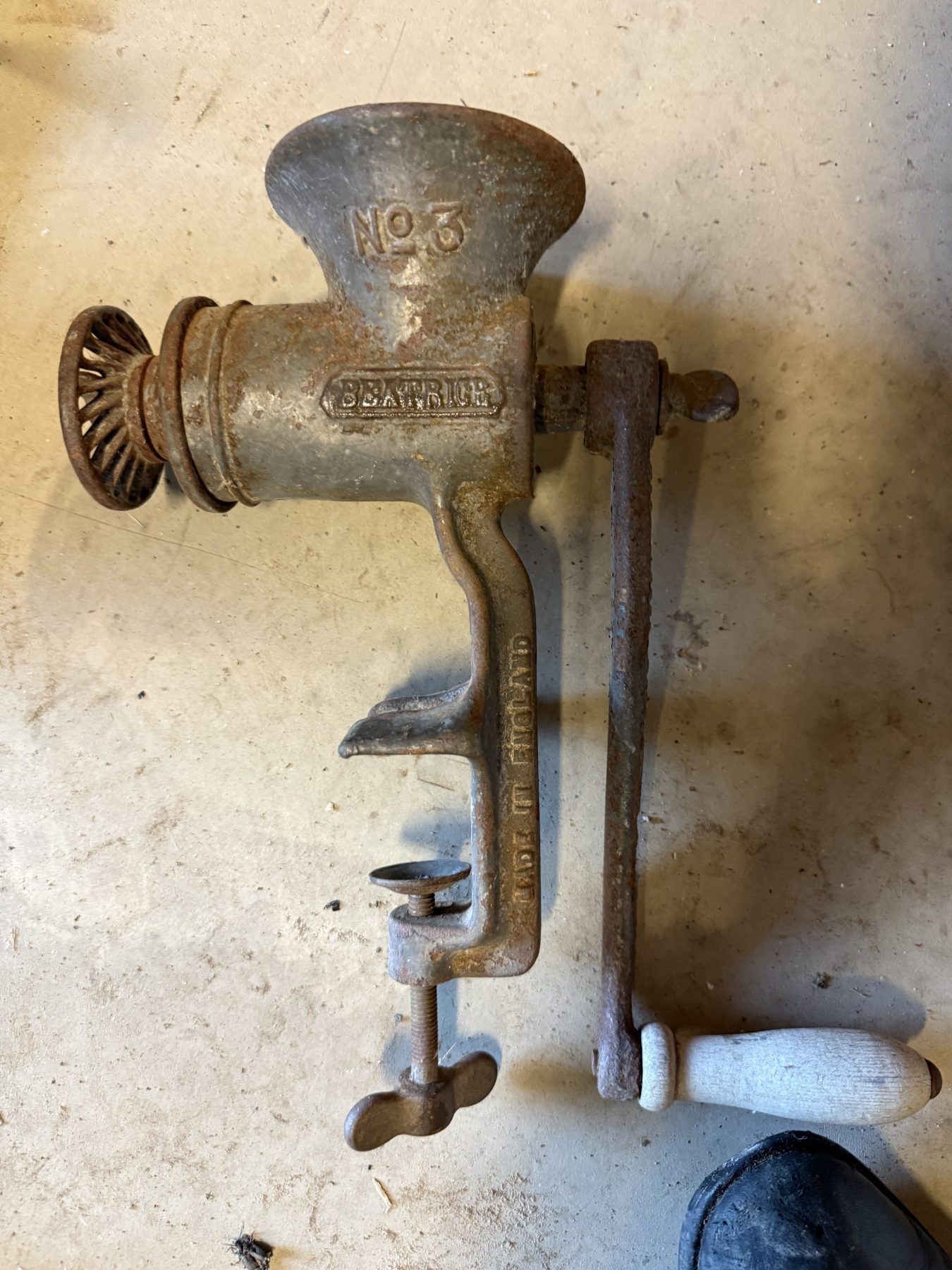 Antique Beatrice Mincer