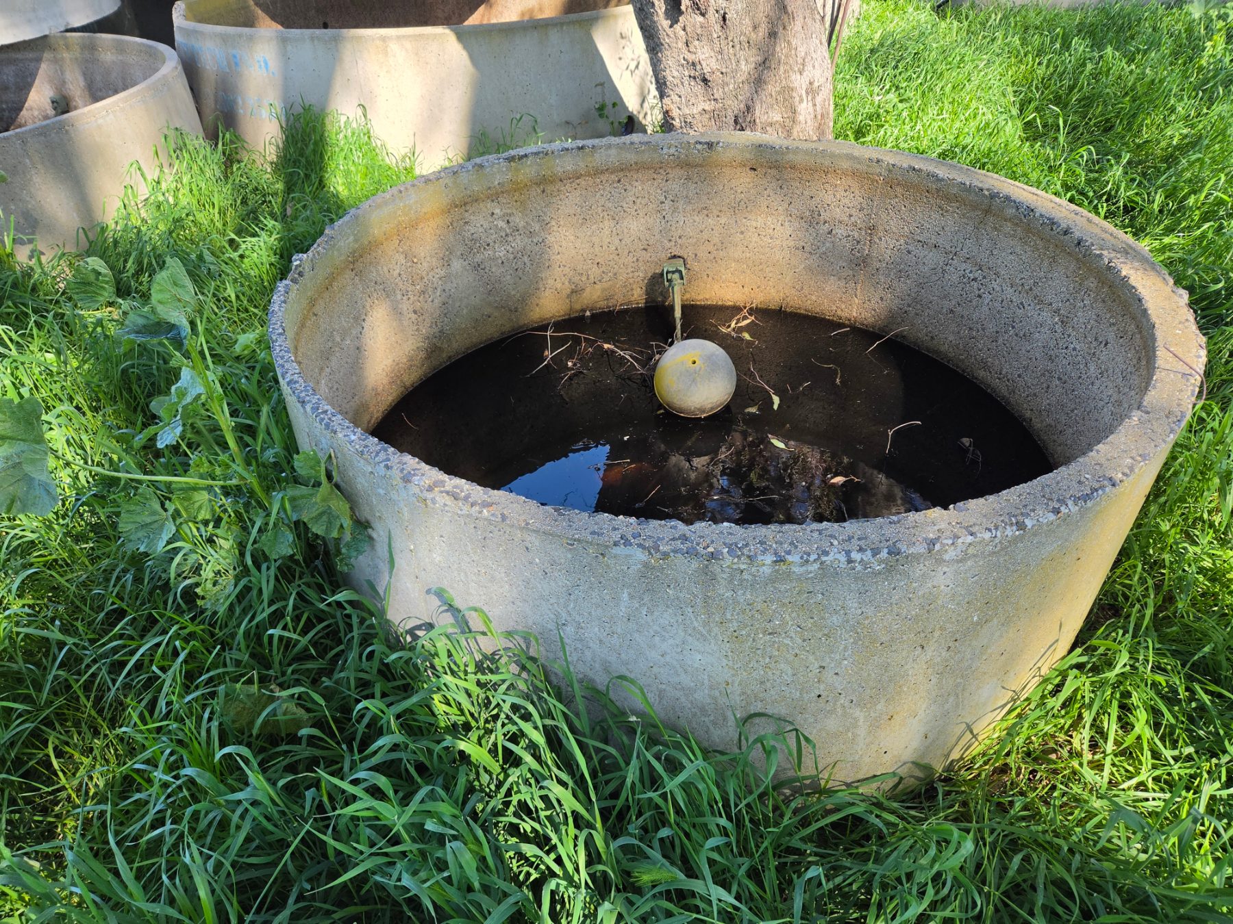 6ft Stock Trough with Ball Valve (Zd) - photo 3