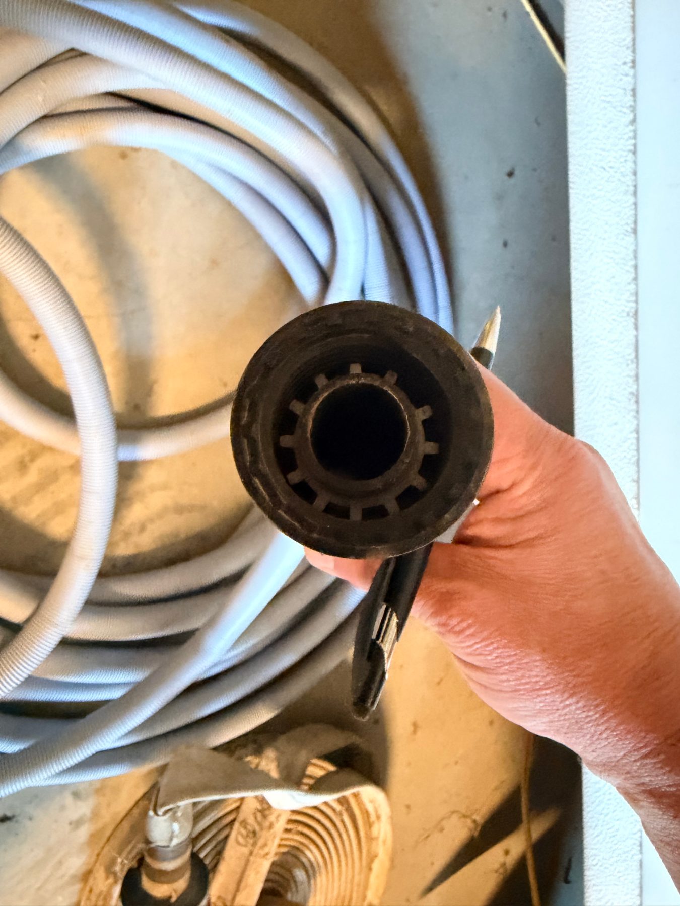 Length of 25mm drain hose with fitting - photo 2