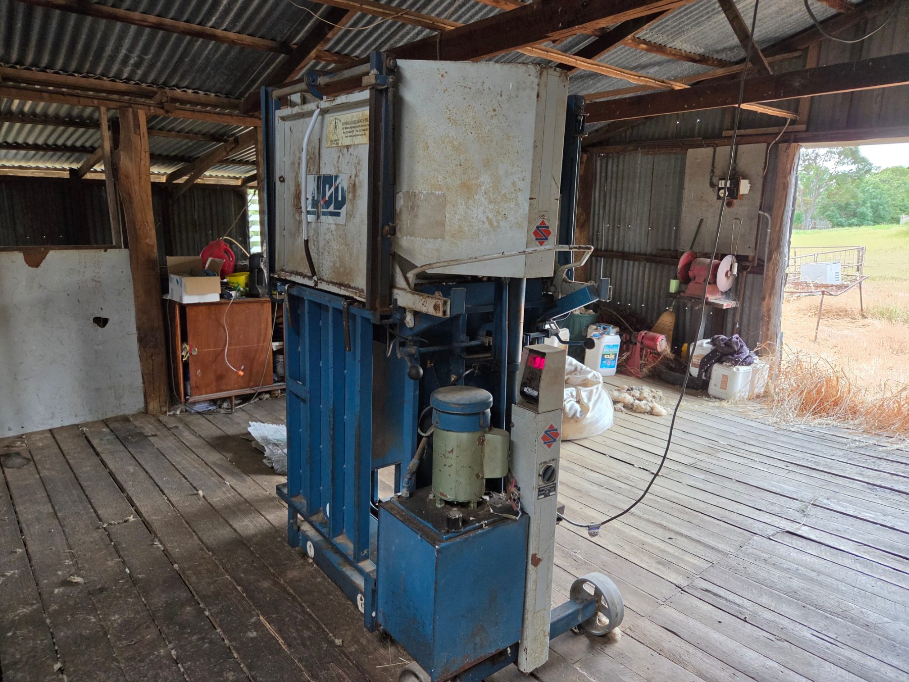 Used - Lyco Hyd. Woolpress - photo 2