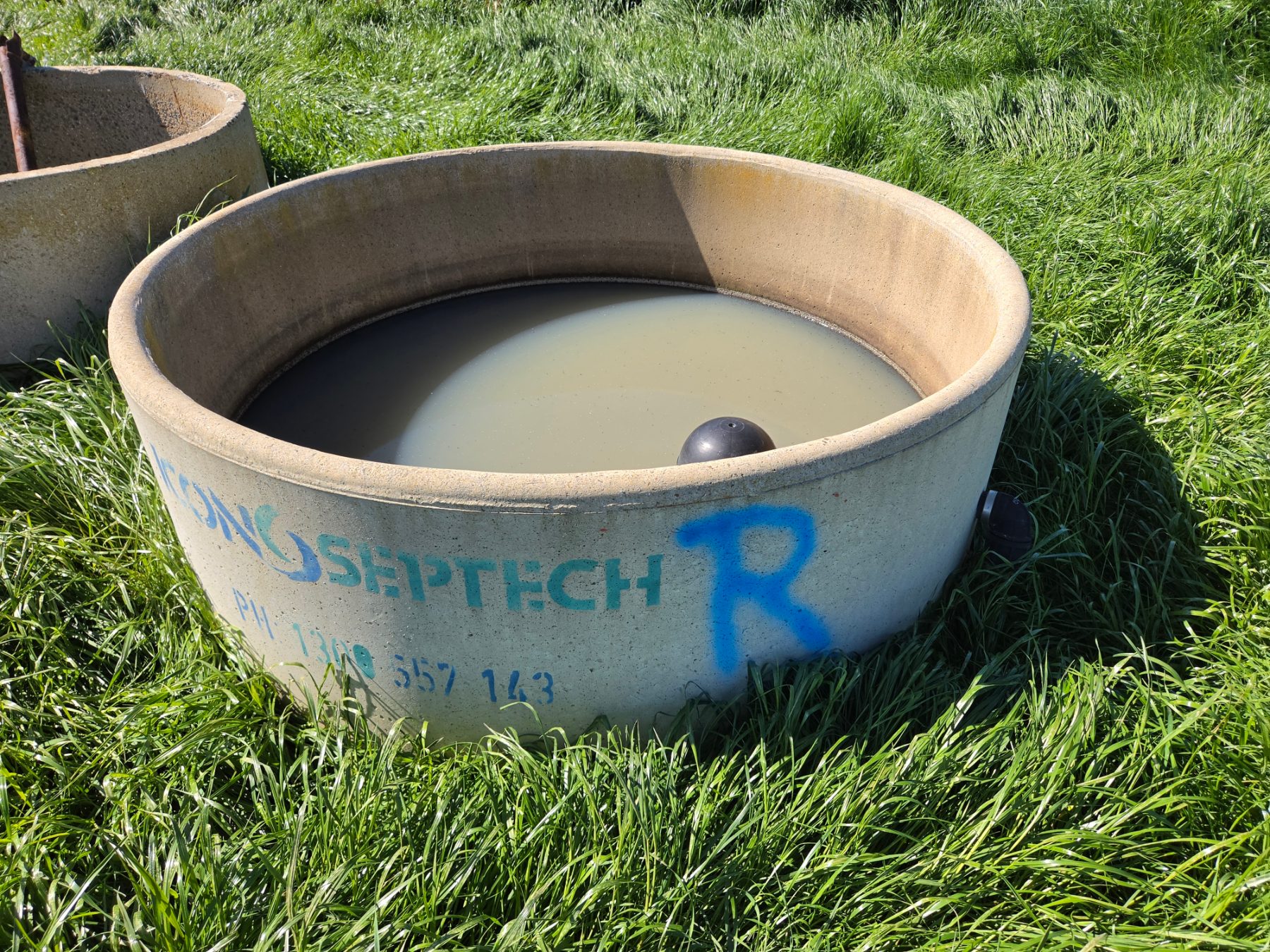 Septec 6ft Trough with Ball Valve (R) - photo 1