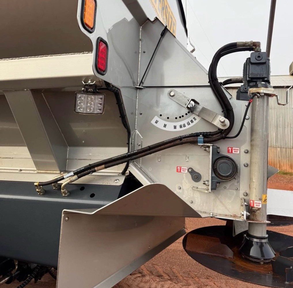 2023 Hansa T23 Stainless Steel Spreader - photo 7