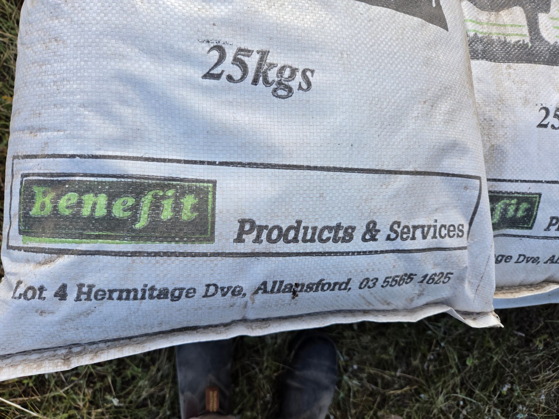 Used - 23x 25Kg Bags of Mineralised Salt Supplement - photo 2
