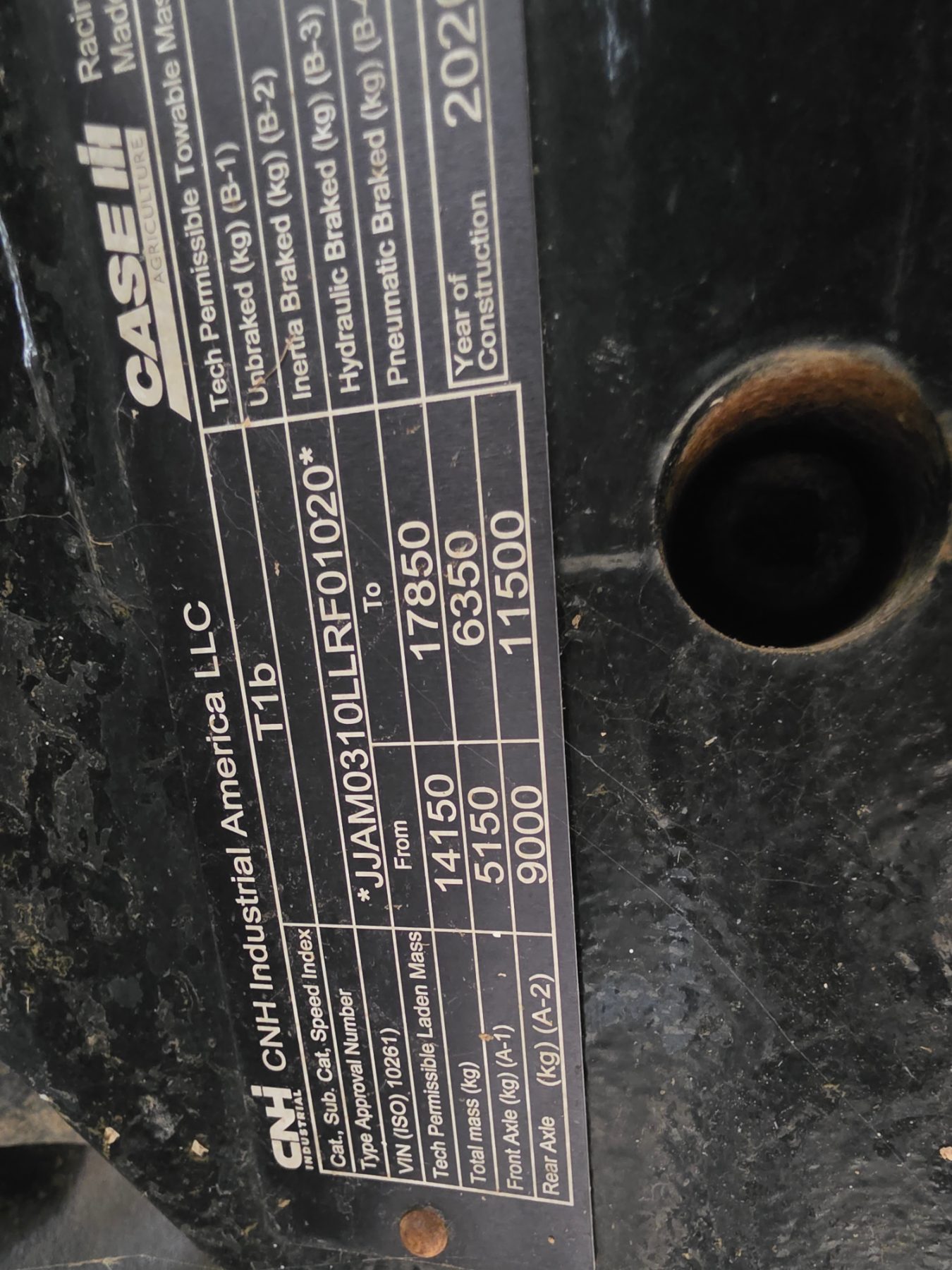2020 Case Magnum 310 CVT - photo 23