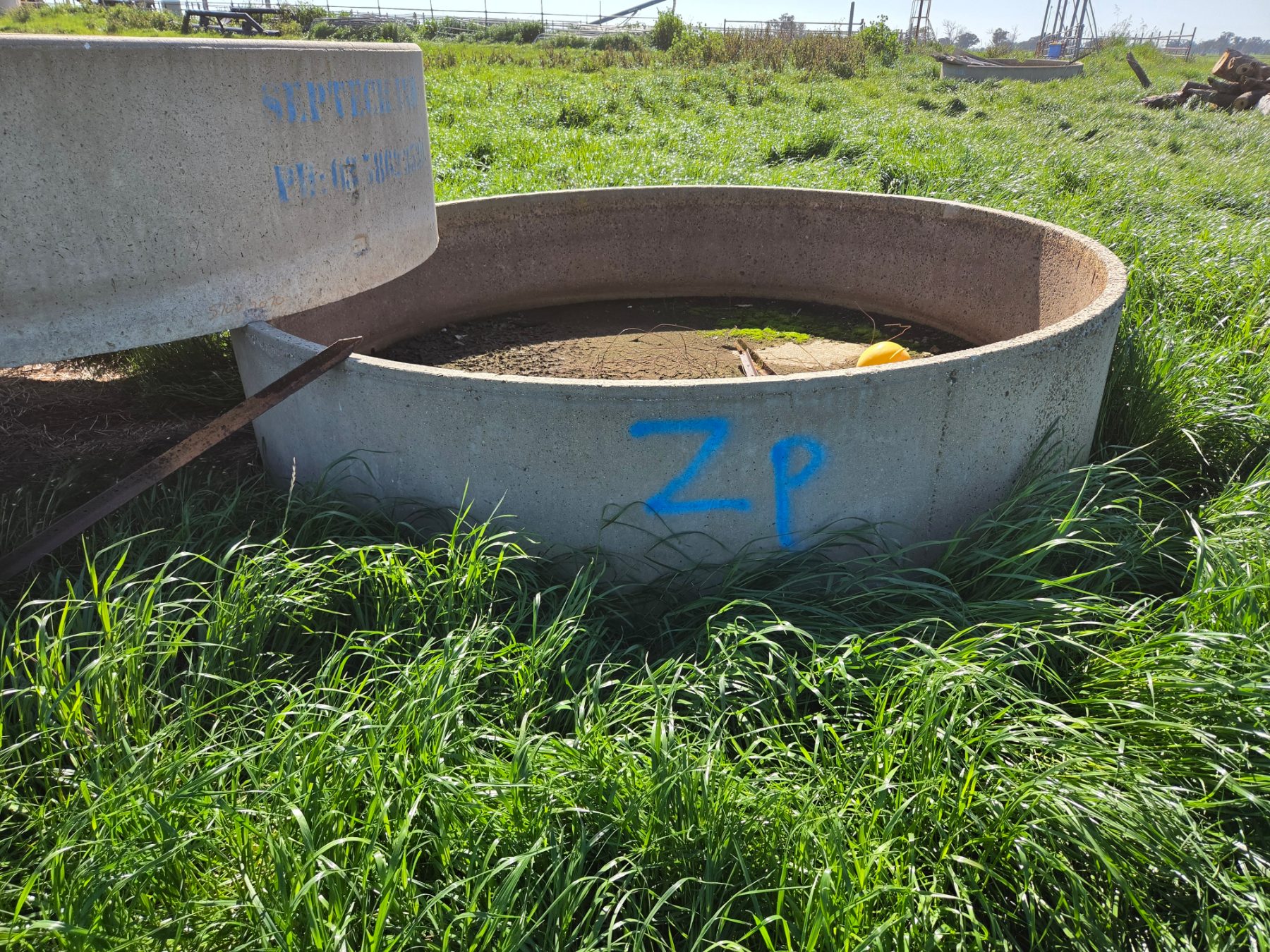 10ft Stock Trough with Ball Valve (Zp) - photo 1