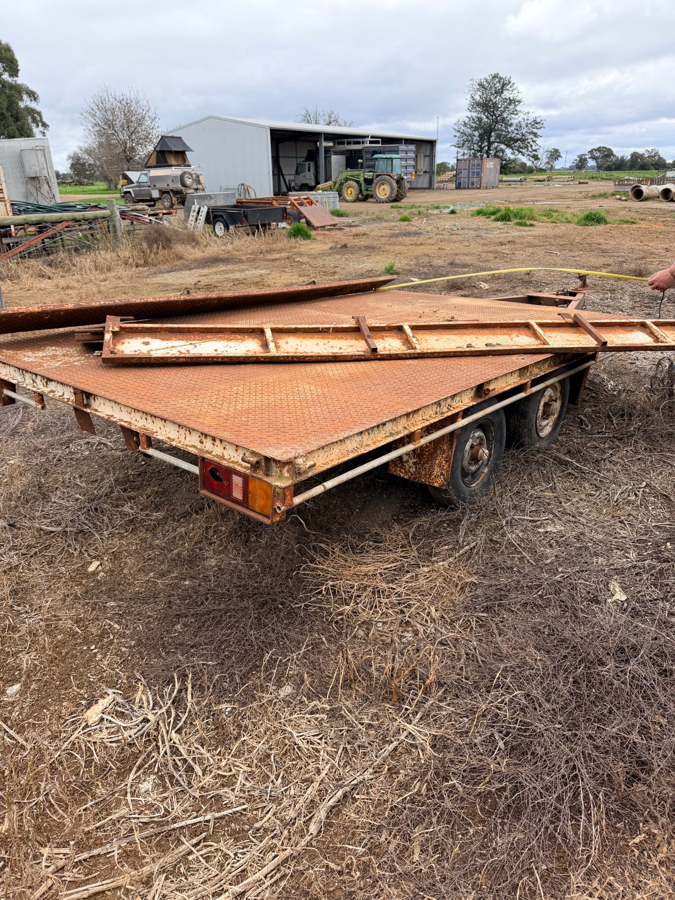 10' x 6' flat bed trailer
