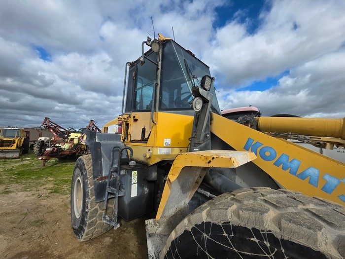 Komatsu WA250-5H Front End Loader - photo 3