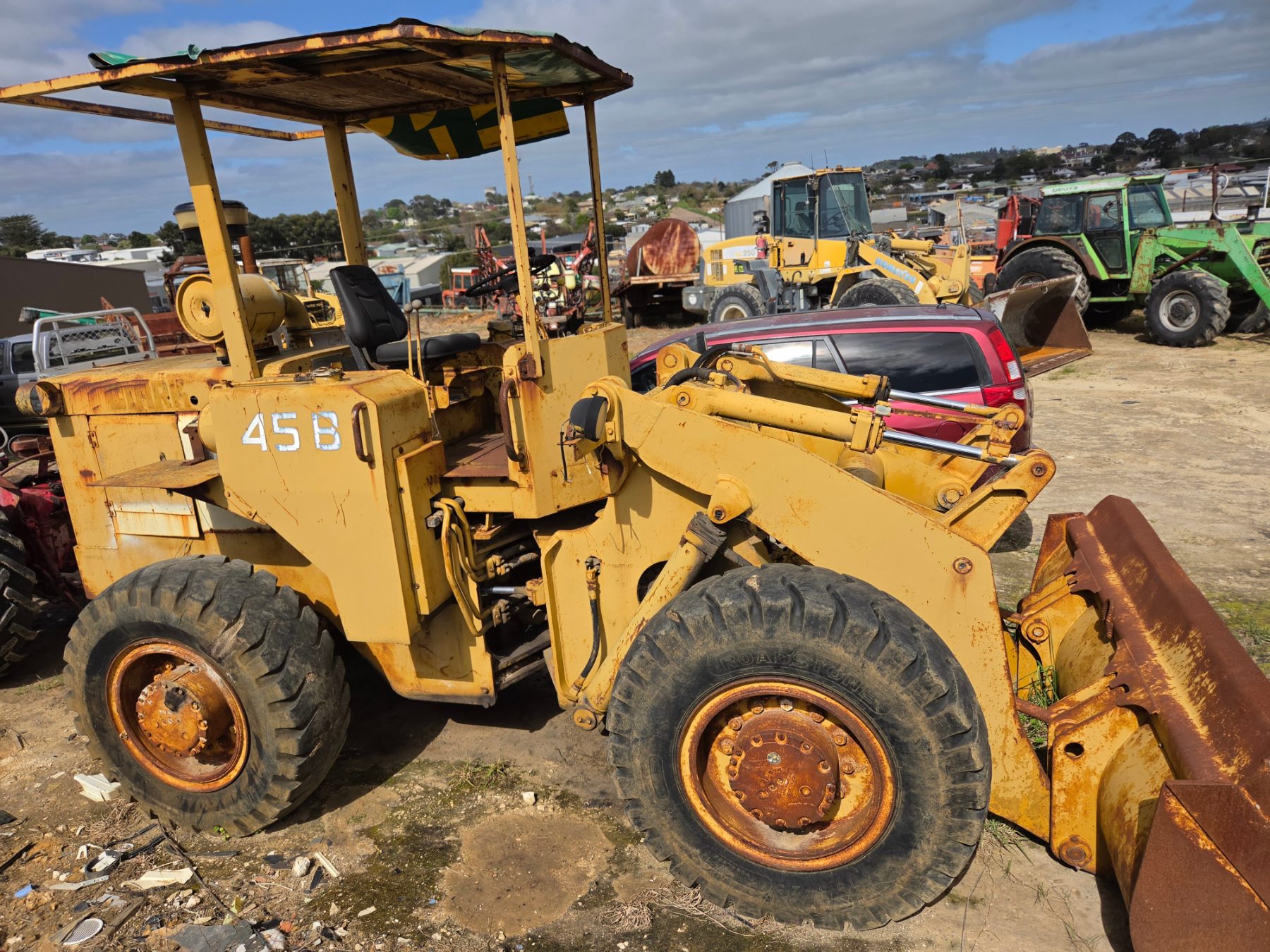 Clark 45B Articulated Loader - photo 3