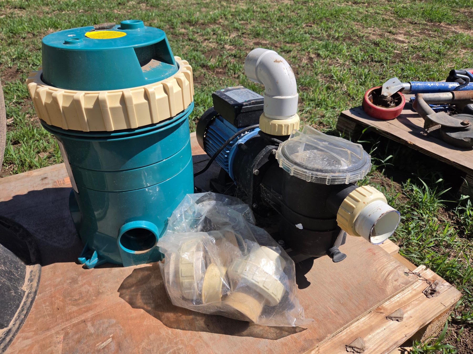 Used - Swimming Pool Filtration Equip. - photo 5