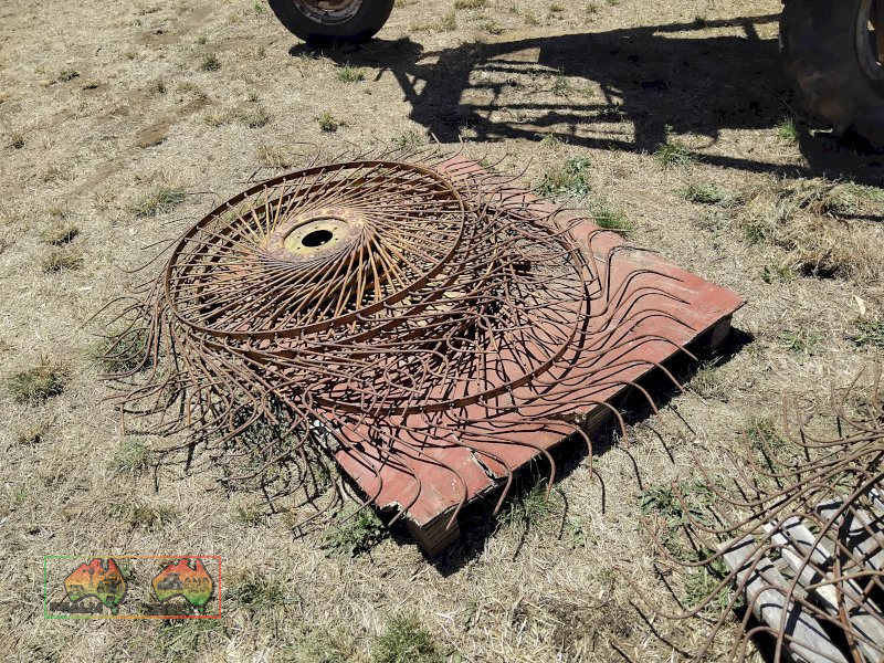 4x Hay Raking wheels (No.2) - photo 1