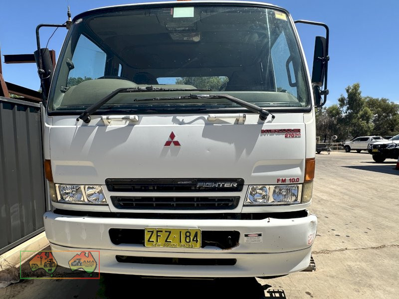 2004 Mitsubishi Prime Mover  MODEL No.  FM67FP2RFAE
