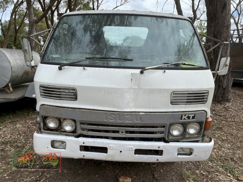 Isuzu KT26 1982 - photo 3