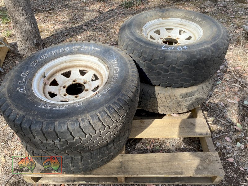 Tyres and Rims 6 studs x4