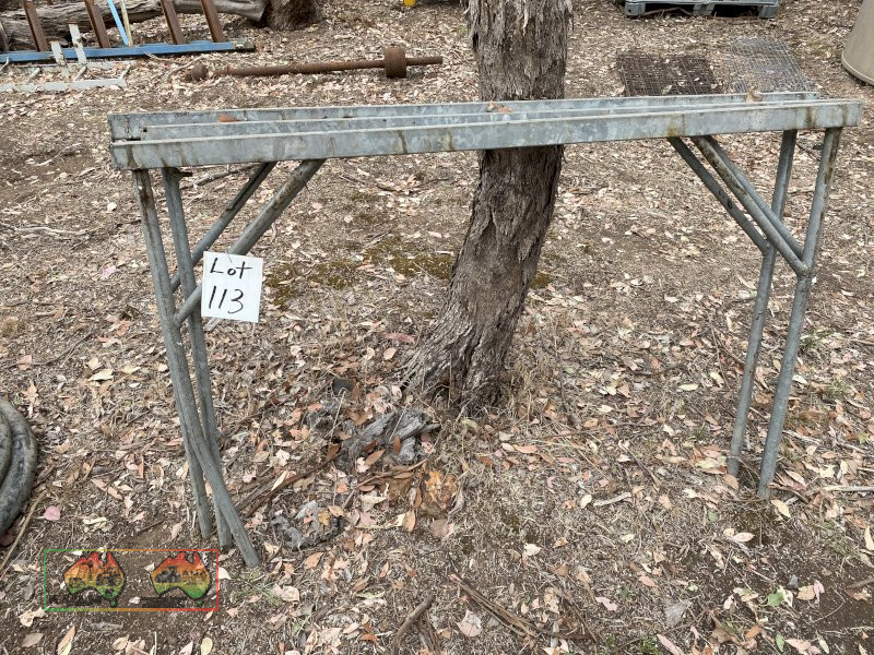 Tressel Stands x3