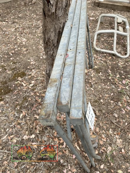 Tressel Stands x3 - photo 2