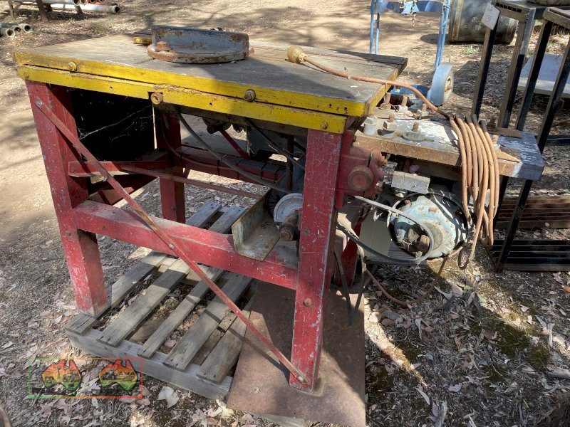 Wood Saw Bench With Planer - photo 3