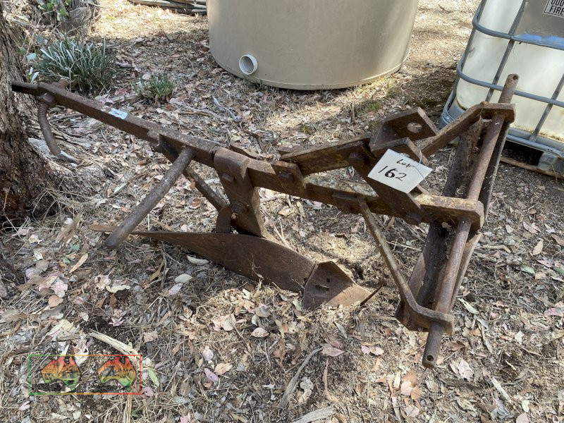 Single Farrow Plough ( 3P.L)