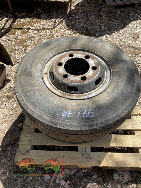 HANKOOK Truck Tyres (Isuzu) x2