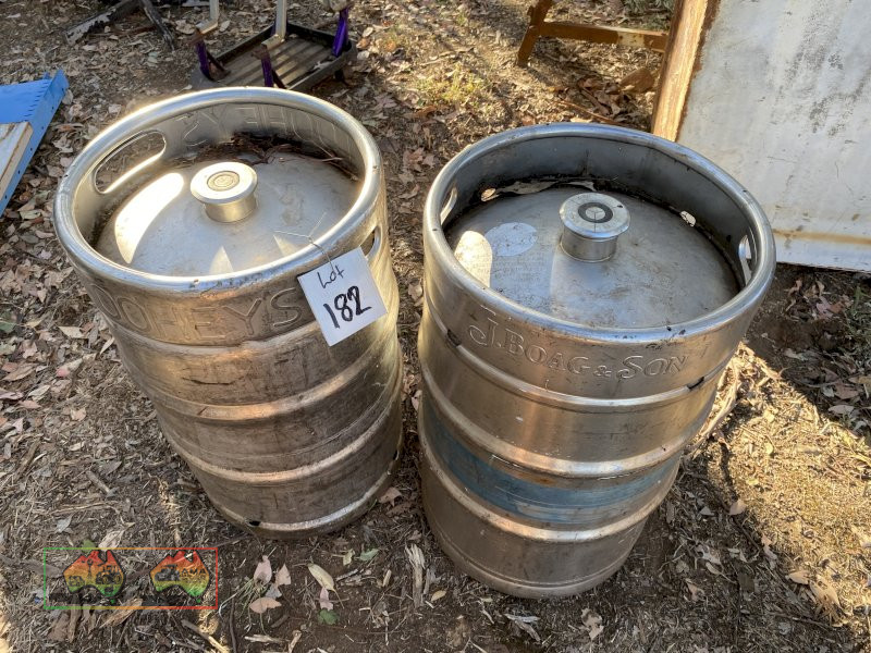 Kegs TOOHEYS and J BOAGS
