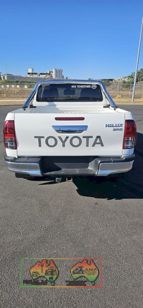 2017 Toyota Hilux SR5 - photo 5