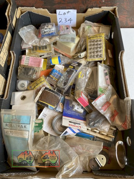 Assorted Hardware items