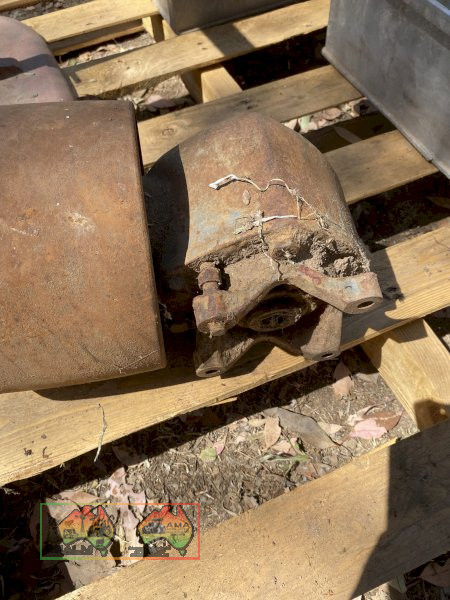 Massey Fergerson PTO Belt Pulley attatchment - photo 2