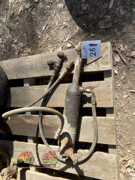 Hydraulic Ram to suit Plough
