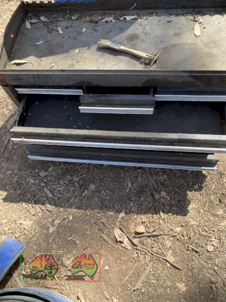 Esky and Toolbox with Fuel drum - photo 2