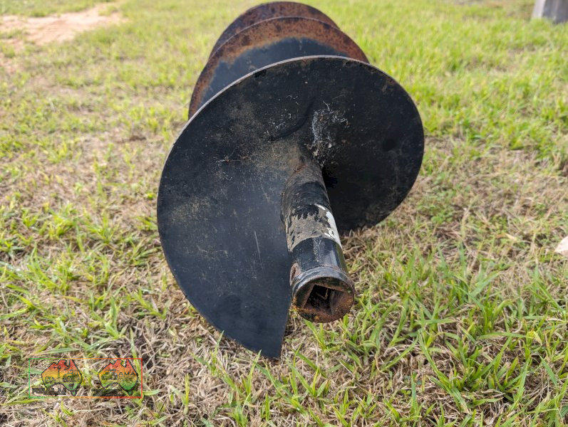 HITACHI Posthole Auger (REDUCED) - photo 3