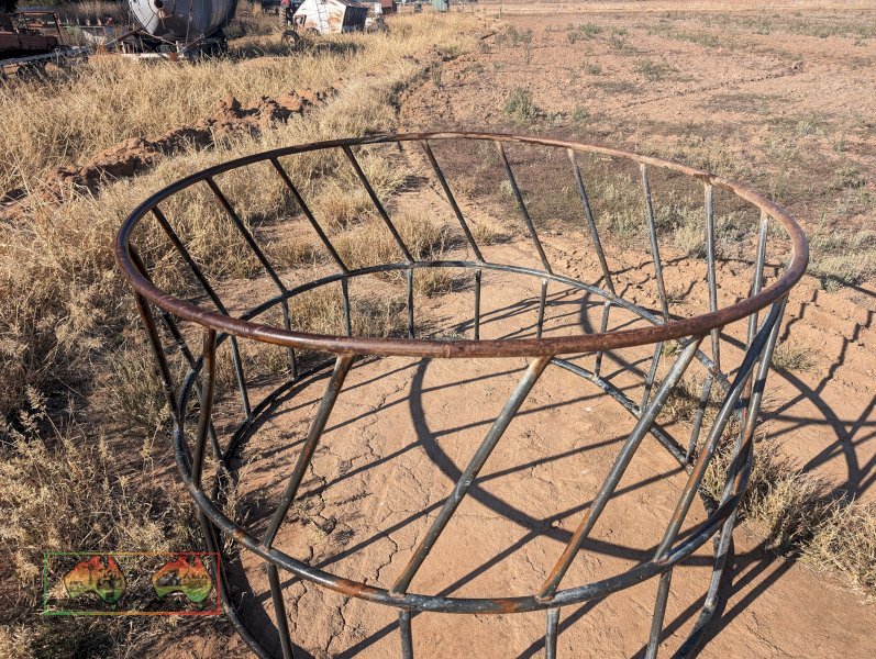 Hay Ring Feeder (No1) - photo 2