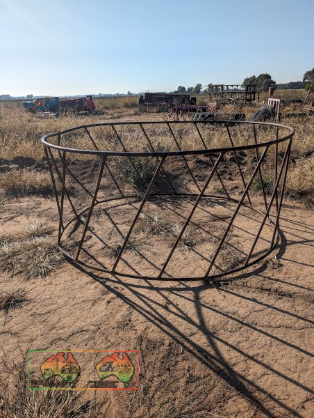 Hay Ring Feeder (No.4) - photo 2