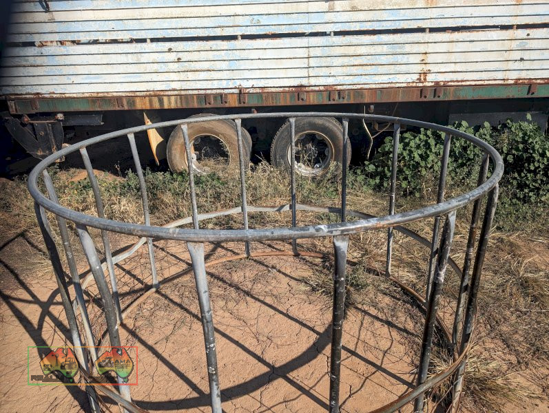 Hay Ring Feeder (No.5) - photo 2