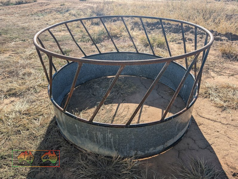 Hay Ring Feeder (No.6) - photo 3