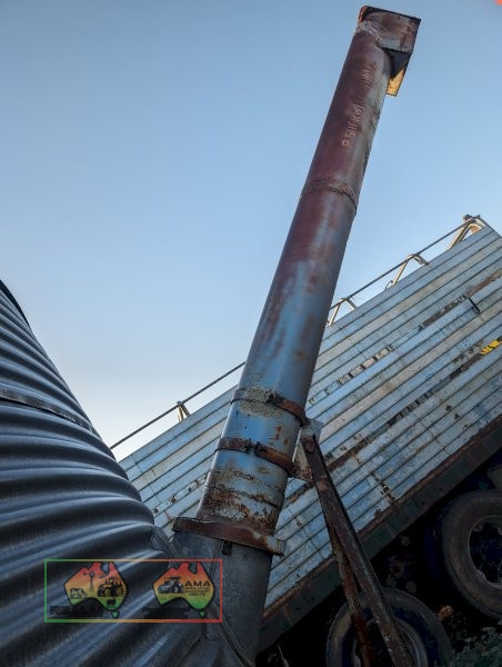 Grain Field Bin with Auger - photo 3