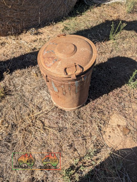 OLD CREAM CAN