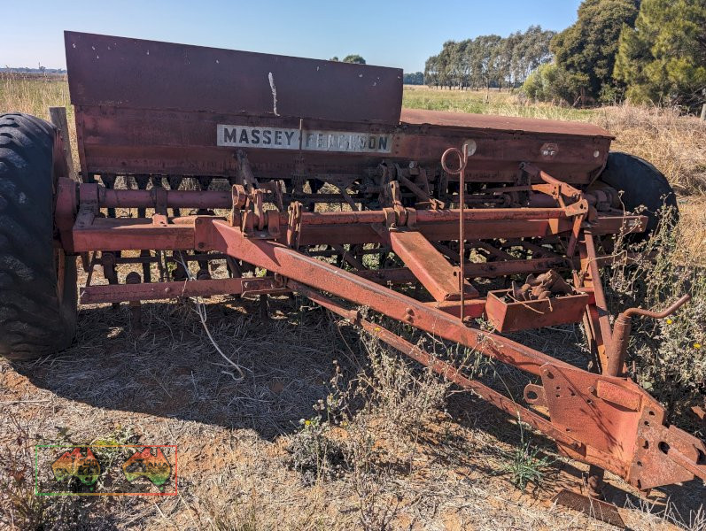 MASSEY FERGUSON 55 Seeder - photo 8