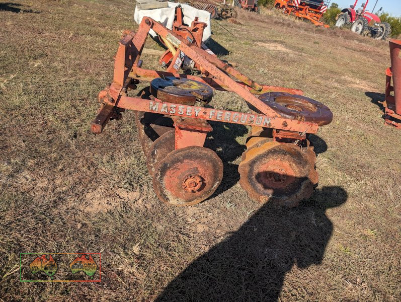 Massey Ferguson 581 Offset Disc - photo 5