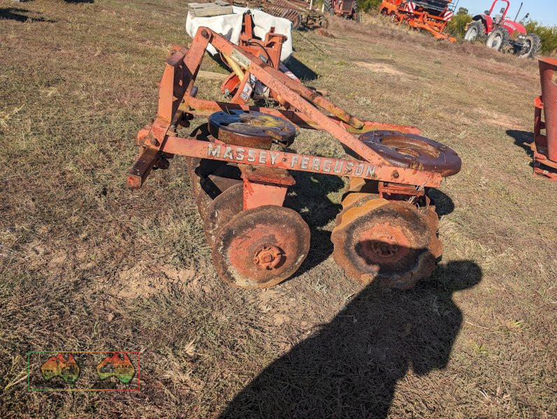 Massey Ferguson 581 Offset Disc - photo 6