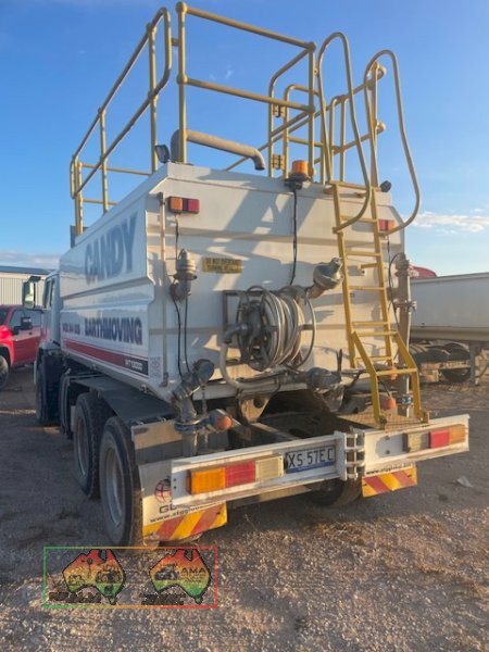 Iveco water truck - photo 2